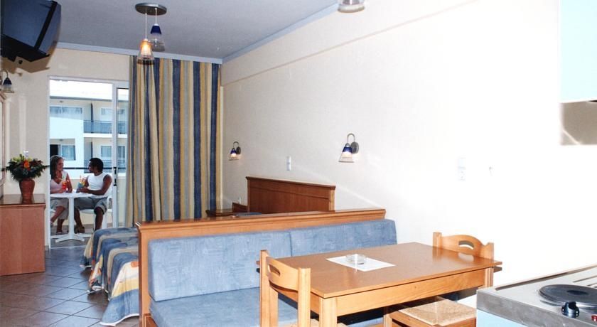 เมลโรส โฮเทล เรไทม์โน Hotel Rethymno  ภายนอก รูปภาพ